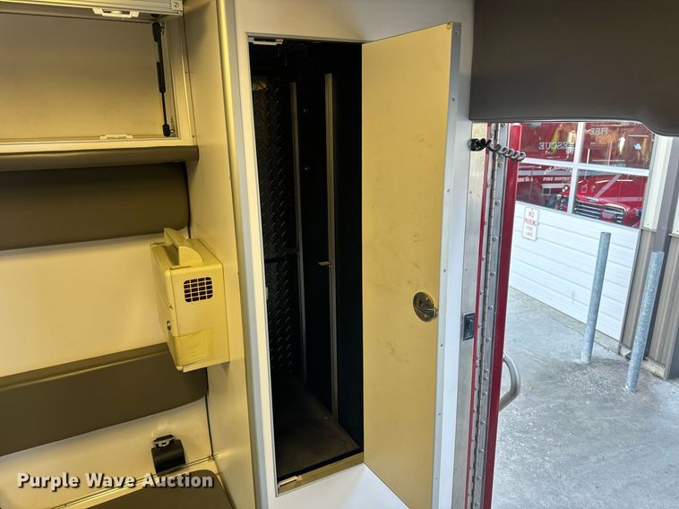 image for item EH6647 2008 Chevrolet C4500 ambulance