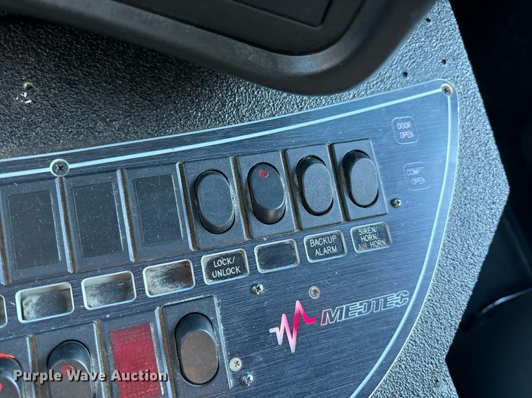 image for item EH6647 2008 Chevrolet C4500 ambulance