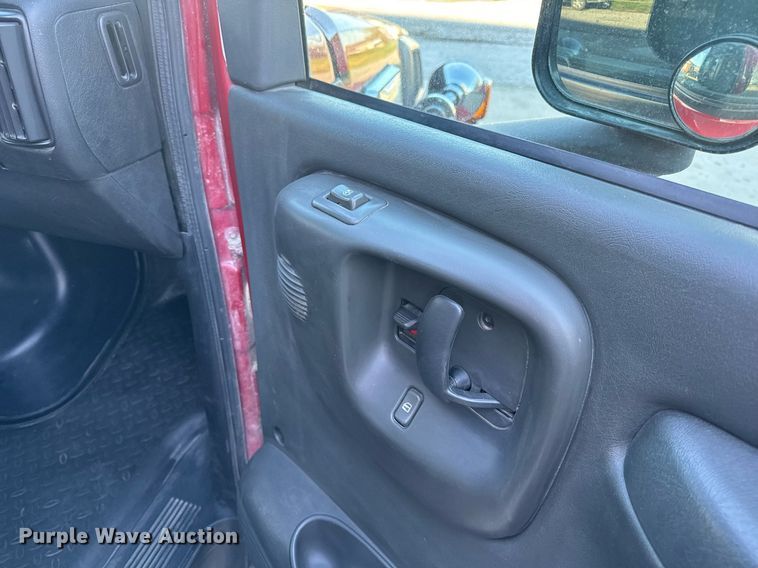 image for item EH6647 2008 Chevrolet C4500 ambulance