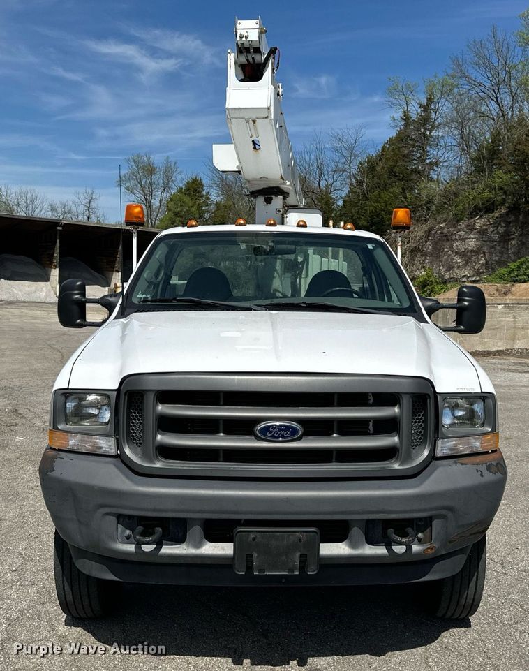 image for item EH6658 2002 Ford F450 Super Duty XL bucket truck