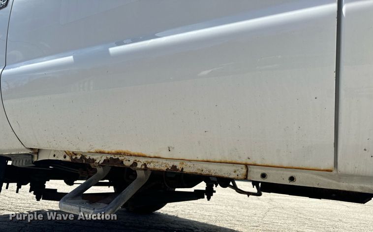 image for item EH6658 2002 Ford F450 Super Duty XL bucket truck