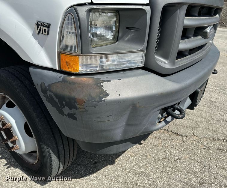 image for item EH6658 2002 Ford F450 Super Duty XL bucket truck