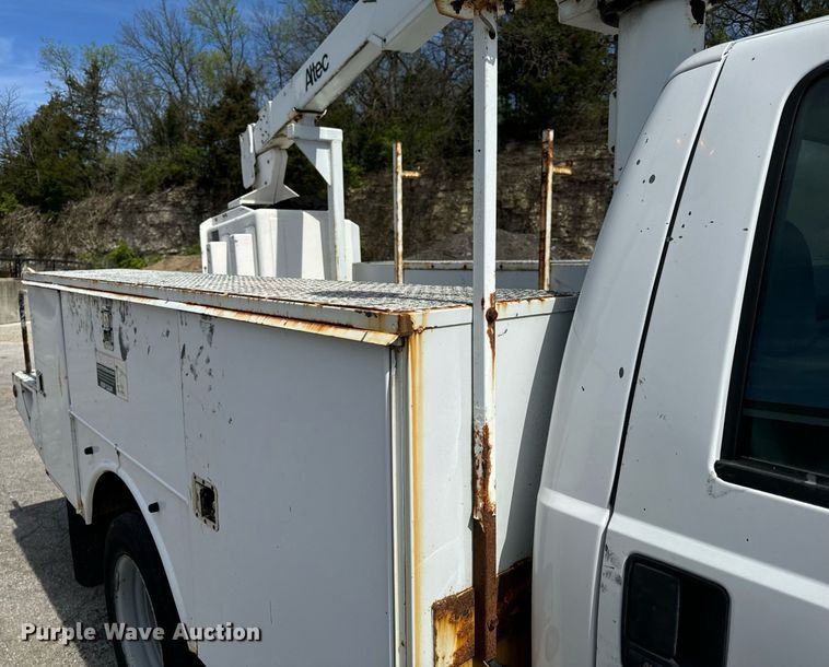 image for item EH6658 2002 Ford F450 Super Duty XL bucket truck