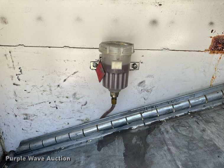 image for item EH6658 2002 Ford F450 Super Duty XL bucket truck