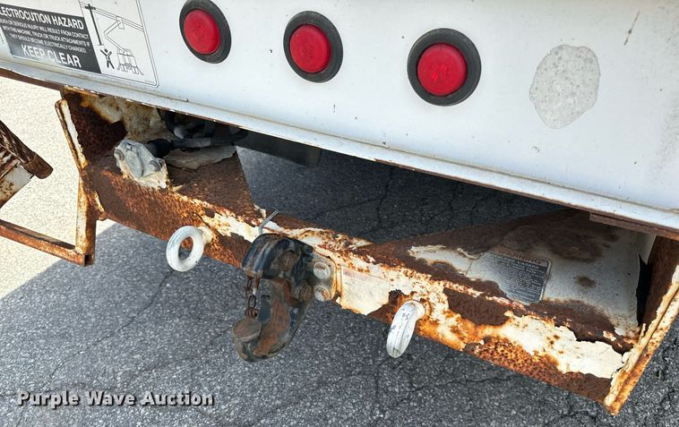 image for item EH6658 2002 Ford F450 Super Duty XL bucket truck