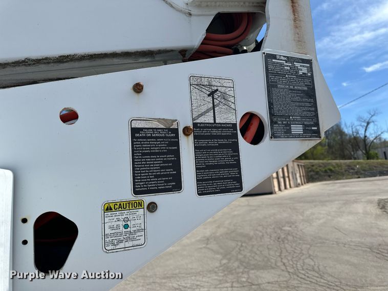 image for item EH6658 2002 Ford F450 Super Duty XL bucket truck