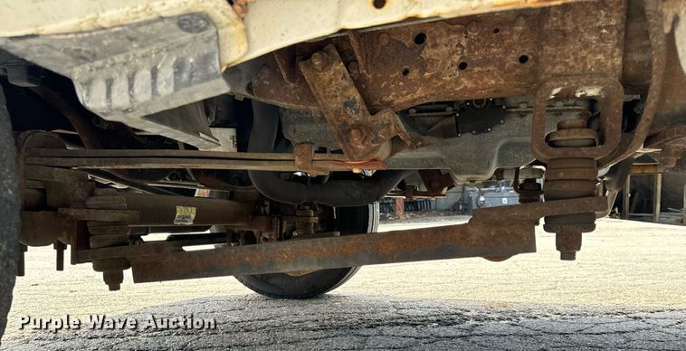 image for item EH6658 2002 Ford F450 Super Duty XL bucket truck