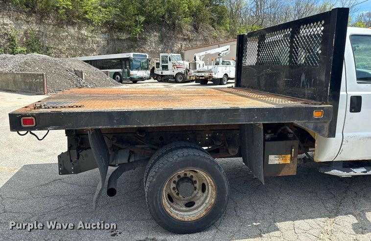 image for item EH6659 2005 Ford F550 Super Duty XL dump flatbed truck