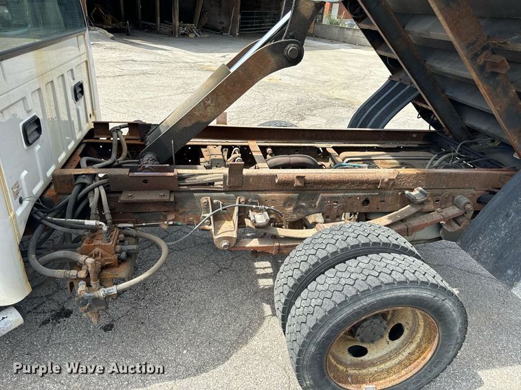 image for item EH6659 2005 Ford F550 Super Duty XL dump flatbed truck