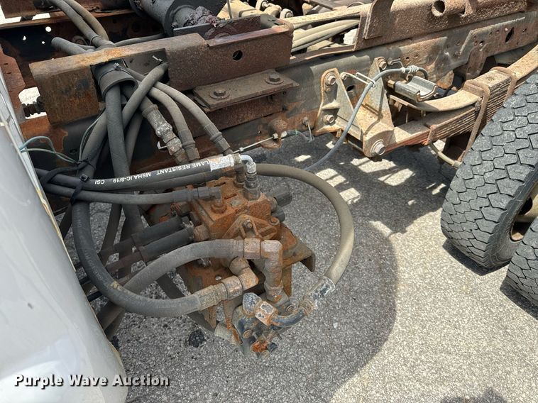 image for item EH6659 2005 Ford F550 Super Duty XL dump flatbed truck