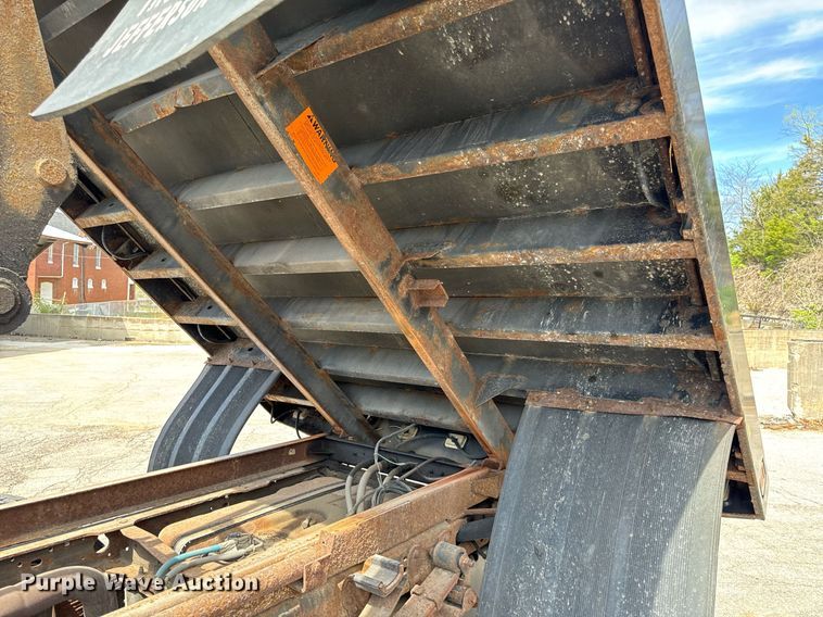 image for item EH6659 2005 Ford F550 Super Duty XL dump flatbed truck