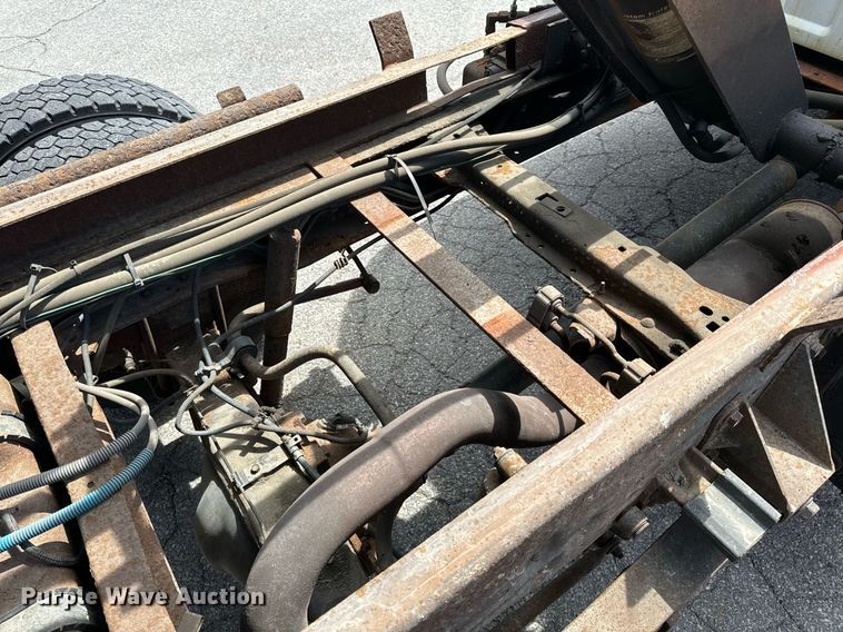 image for item EH6659 2005 Ford F550 Super Duty XL dump flatbed truck