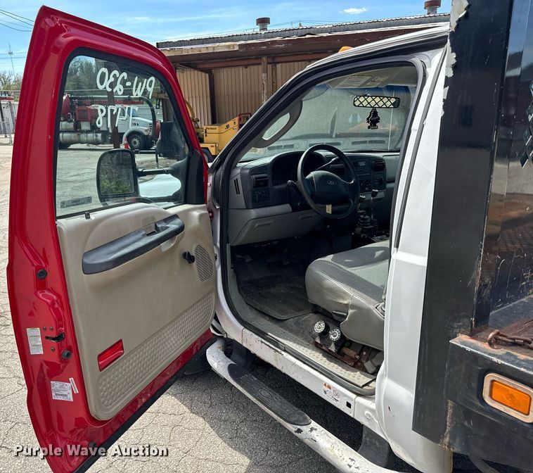 image for item EH6659 2005 Ford F550 Super Duty XL dump flatbed truck