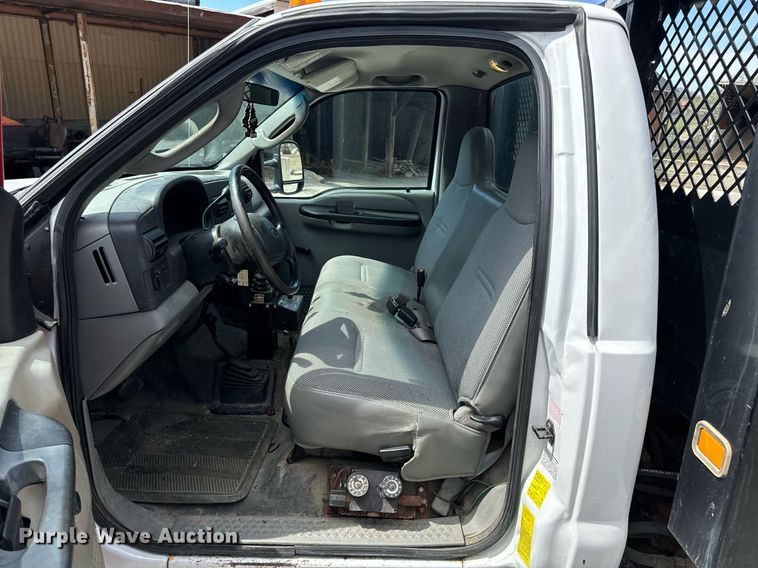 image for item EH6659 2005 Ford F550 Super Duty XL dump flatbed truck