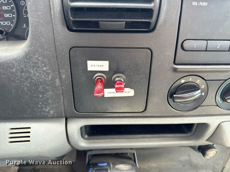 image for item EH6659 2005 Ford F550 Super Duty XL dump flatbed truck