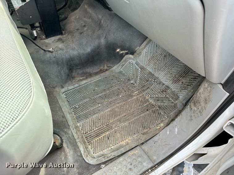 image for item EH6659 2005 Ford F550 Super Duty XL dump flatbed truck