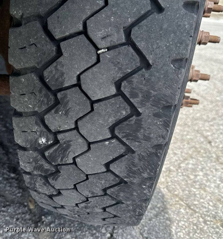 image for item EH6659 2005 Ford F550 Super Duty XL dump flatbed truck