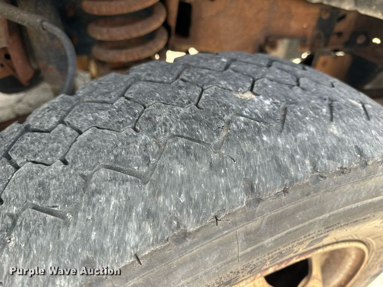 image for item EH6659 2005 Ford F550 Super Duty XL dump flatbed truck