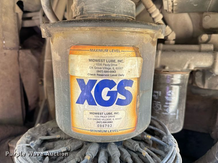 image for item EH6660 2005 Elgin Pelican Series P sweeper