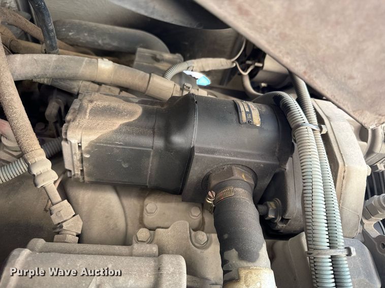 image for item EH6660 2005 Elgin Pelican Series P sweeper