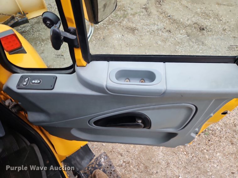 image for item EI3679 2006 International 7400 dump truck