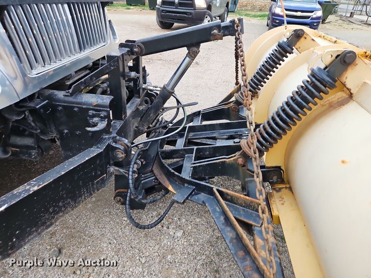 image for item EI3679 2006 International 7400 dump truck