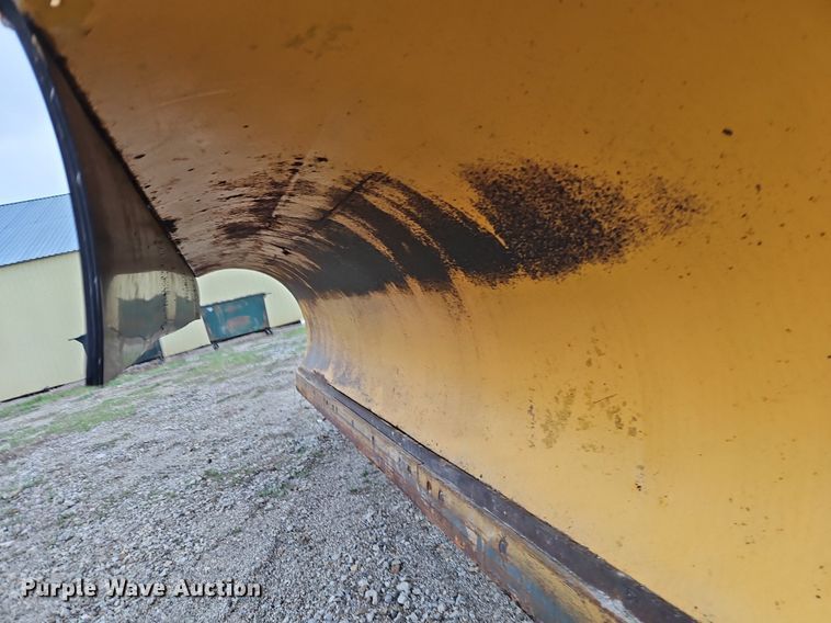 image for item EI3679 2006 International 7400 dump truck