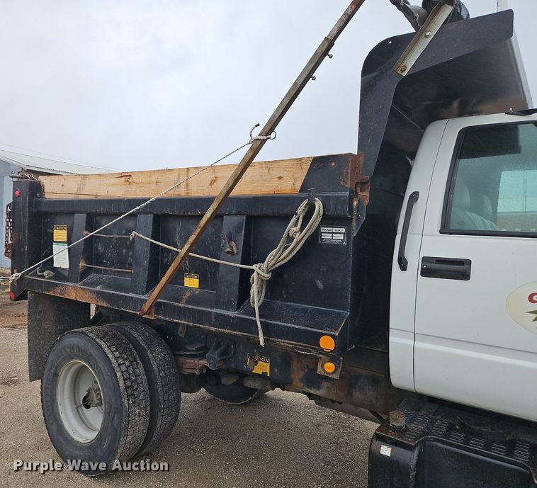 image for item EI3680 1995 GMC TopKick C6500 dump truck