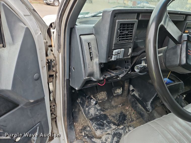 image for item EI3680 1995 GMC TopKick C6500 dump truck