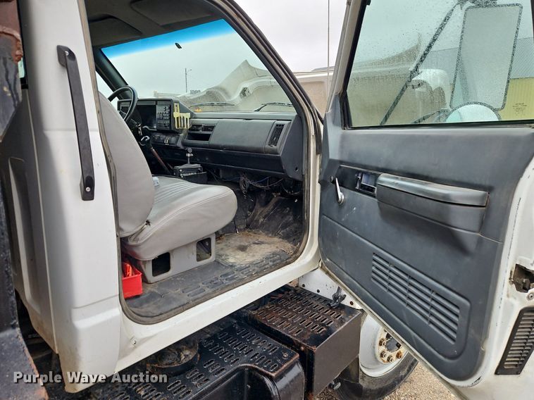 image for item EI3680 1995 GMC TopKick C6500 dump truck