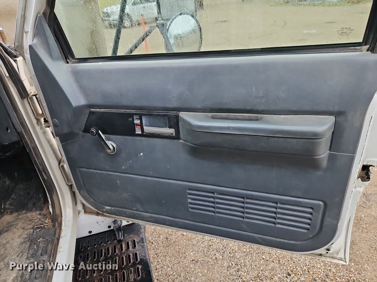 image for item EI3680 1995 GMC TopKick C6500 dump truck