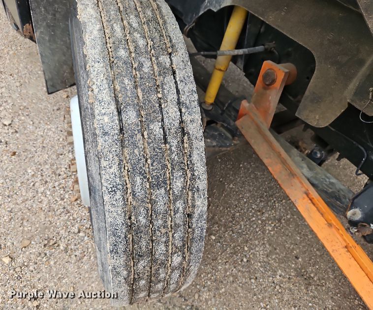 image for item EI3680 1995 GMC TopKick C6500 dump truck