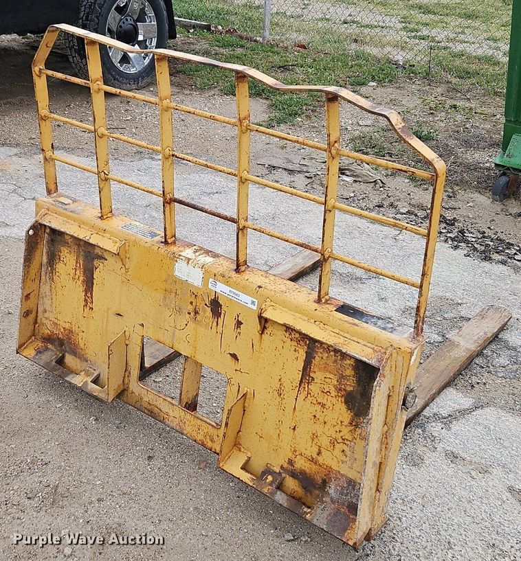 image for item EI3682 FFC skid steer forks