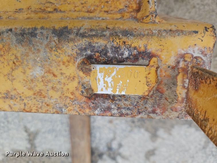 image for item EI3682 FFC skid steer forks