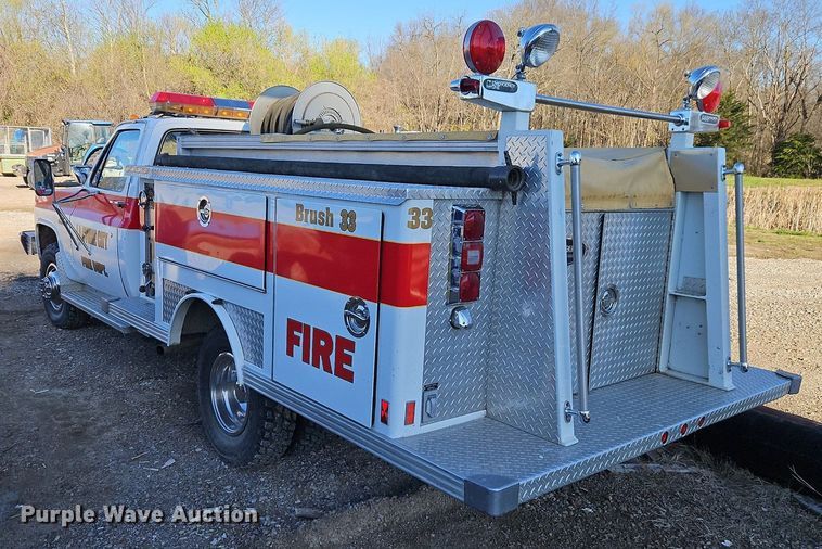 image for item EI3699 1982 GMC High Sierra 3500 pumper fire truck