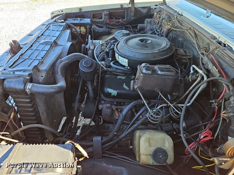 image for item EI3699 1982 GMC High Sierra 3500 pumper fire truck