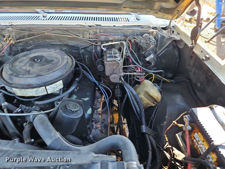 image for item EI3699 1982 GMC High Sierra 3500 pumper fire truck