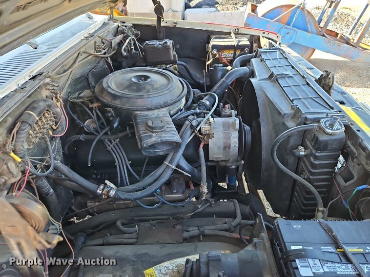 image for item EI3699 1982 GMC High Sierra 3500 pumper fire truck