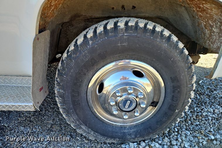 image for item EI3699 1982 GMC High Sierra 3500 pumper fire truck