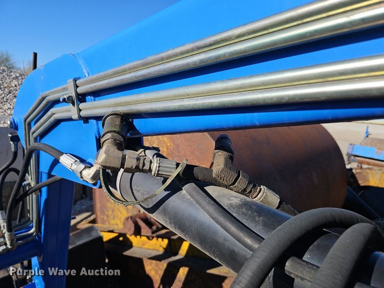 image for item EI3700 Bush Hog M546 quick attach loader and bucket