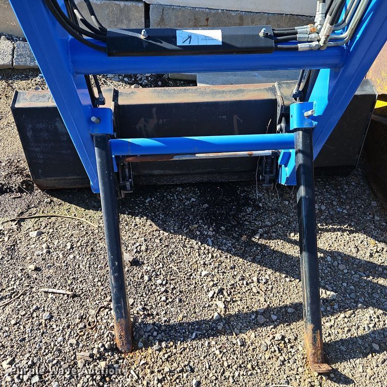 image for item EI3700 Bush Hog M546 quick attach loader and bucket