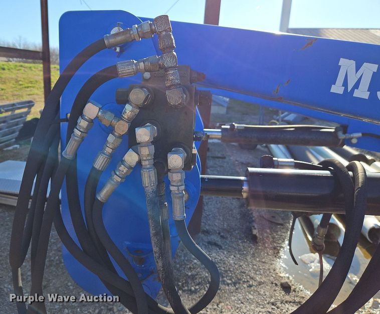 image for item EI3700 Bush Hog M546 quick attach loader and bucket