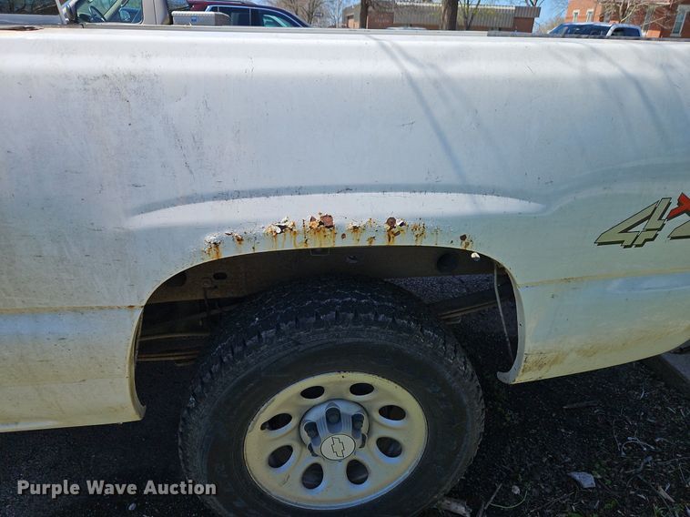 image for item EI3702 2006 Chevrolet  Silverado 1500 Ext. Cab pickup truck