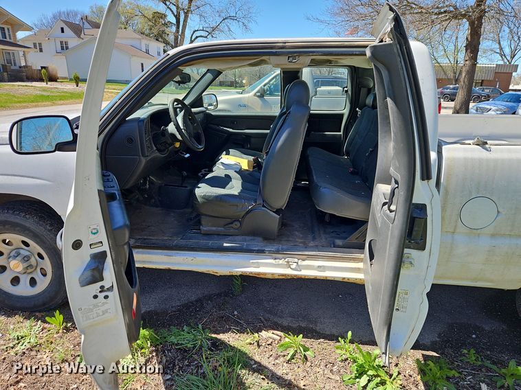 image for item EI3702 2006 Chevrolet  Silverado 1500 Ext. Cab pickup truck