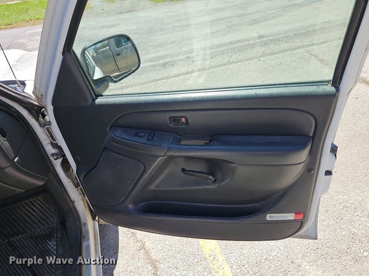 image for item EI3702 2006 Chevrolet  Silverado 1500 Ext. Cab pickup truck