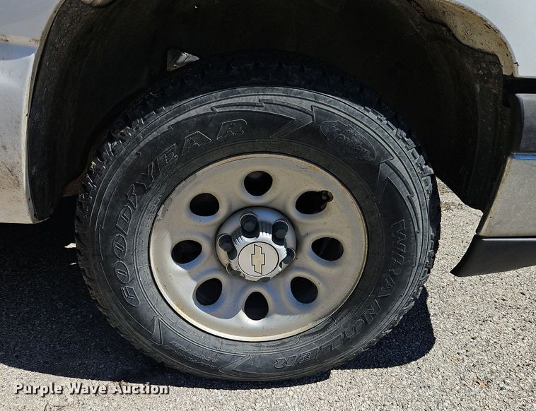 image for item EI3702 2006 Chevrolet  Silverado 1500 Ext. Cab pickup truck