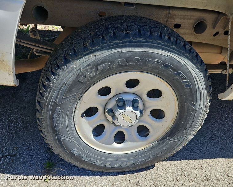 image for item EI3702 2006 Chevrolet  Silverado 1500 Ext. Cab pickup truck