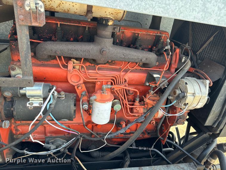 image for item EJ0323 Gleaner  F2 combine