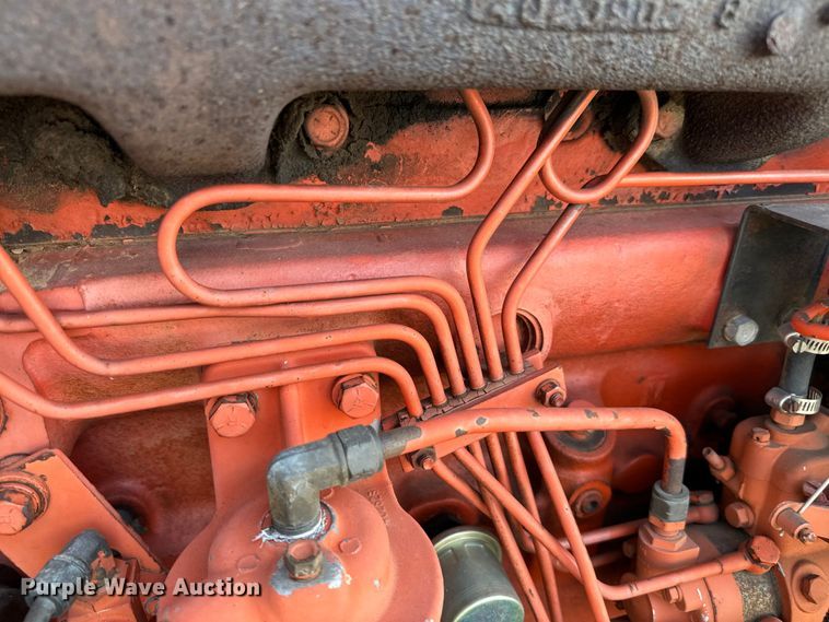 image for item EJ0323 Gleaner  F2 combine