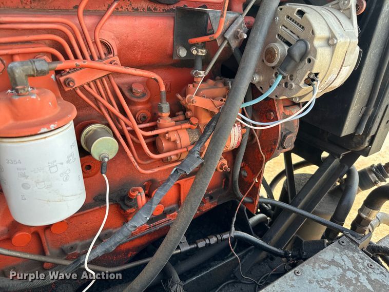 image for item EJ0323 Gleaner  F2 combine